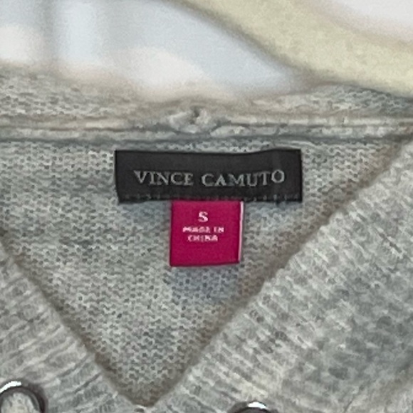 Vince Camuto Gray & Navy Striped Knitted Pullover Hooded Sweater Size Small NWT - Picture 6 of 7
